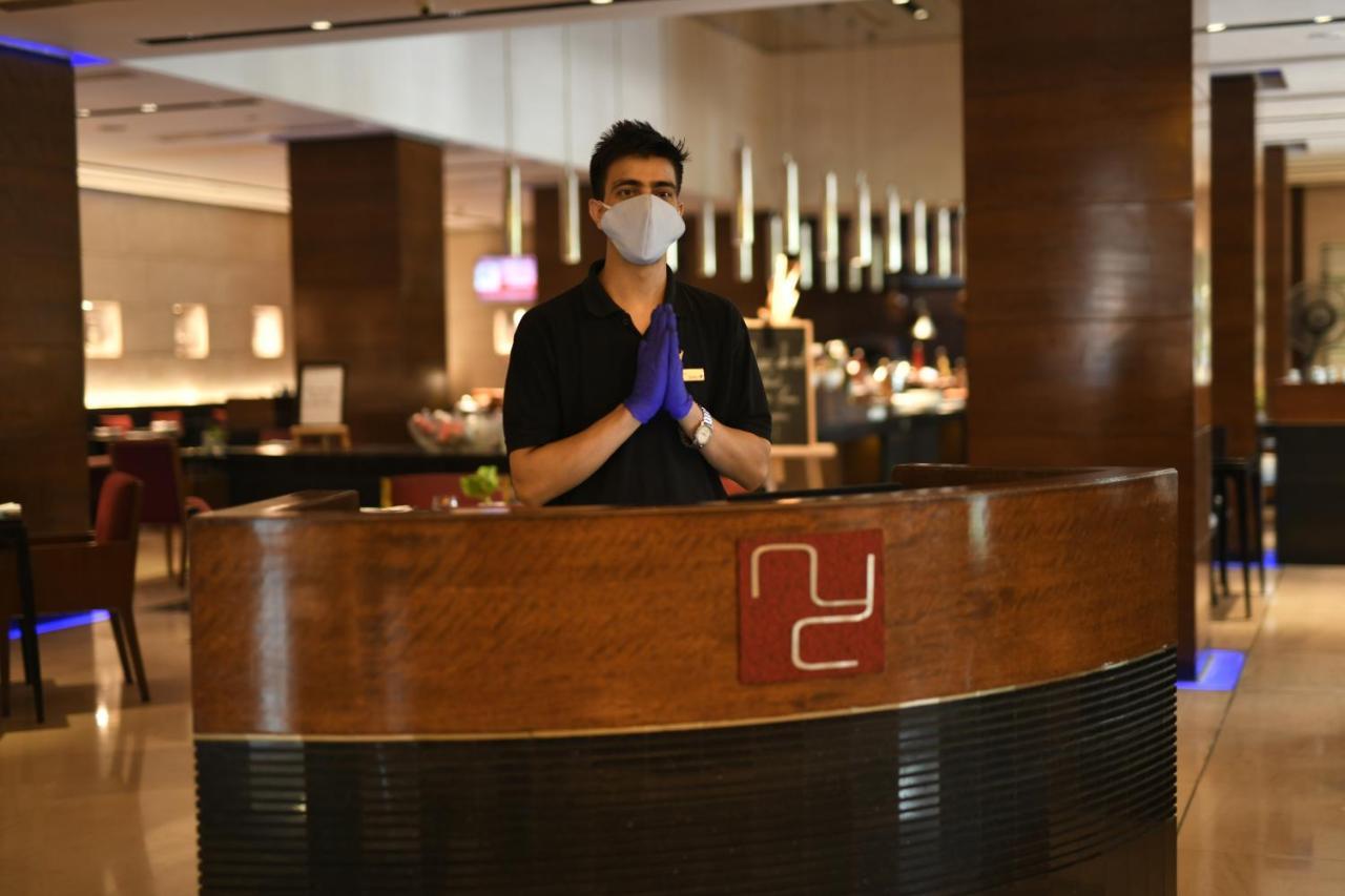Radisson Blu Plaza Delhi Airport 5*