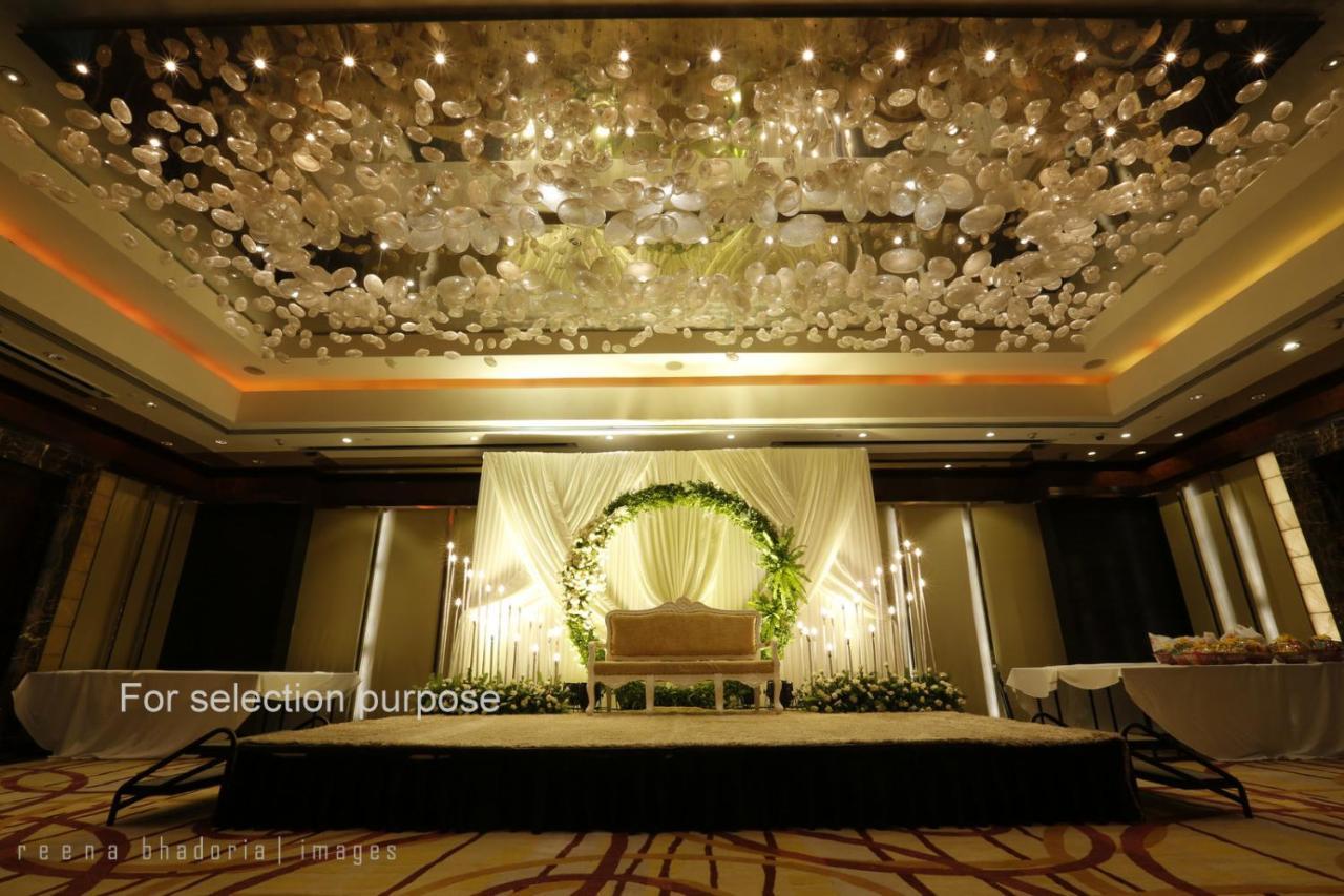 Radisson Blu Plaza Delhi Airport Hotel