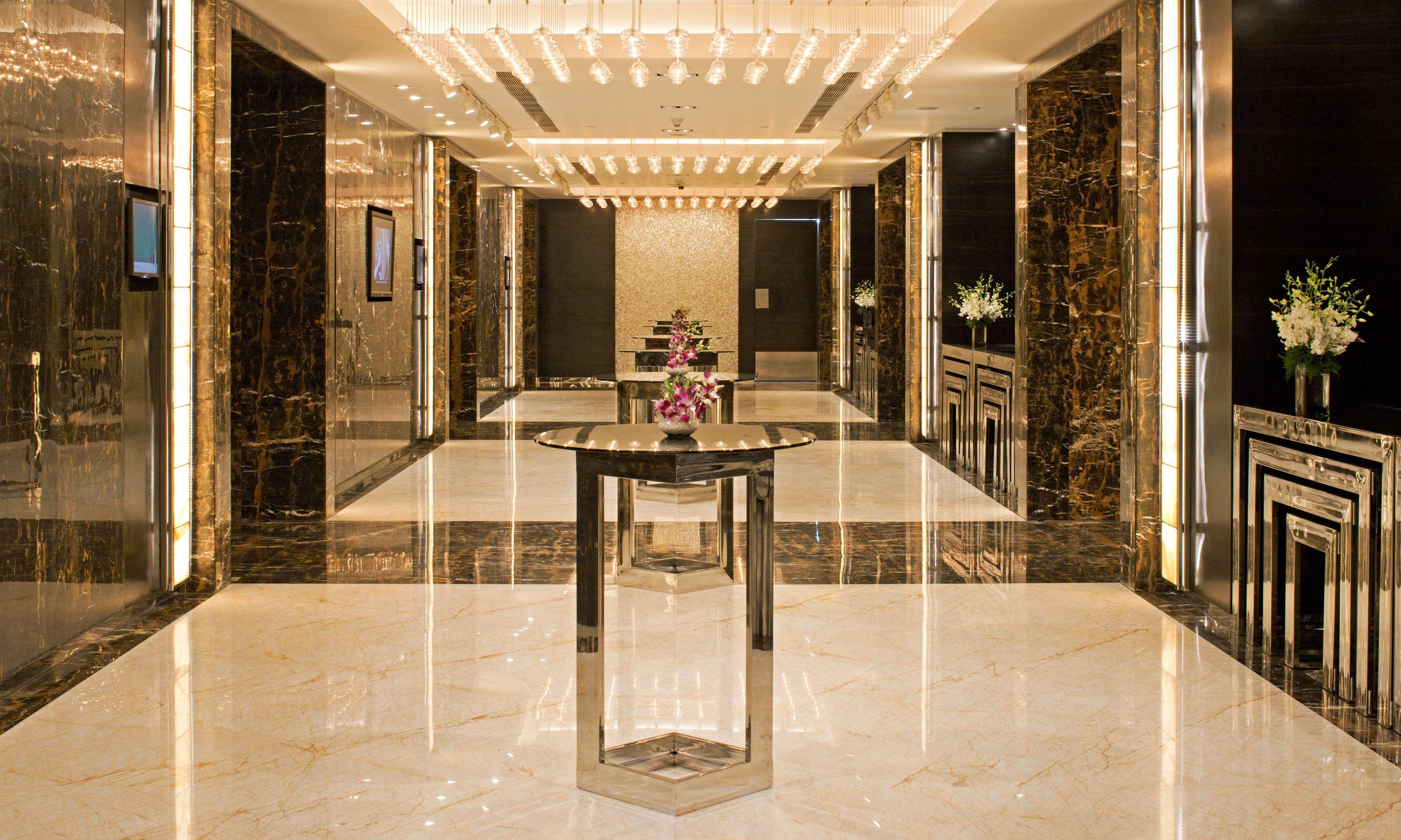 Radisson Blu Plaza Delhi Airport 5* New Delhi