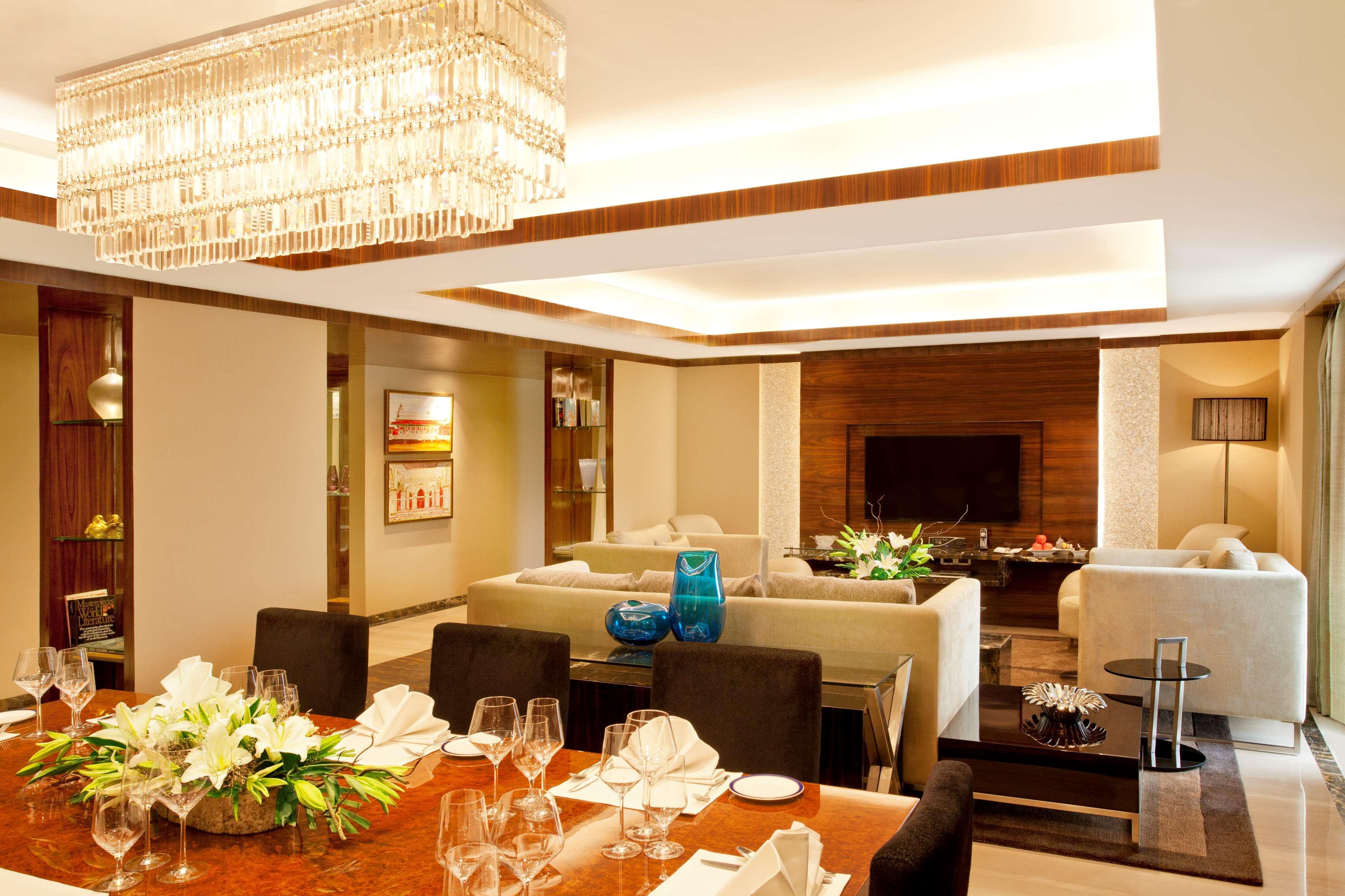 Radisson Blu Plaza Delhi Airport Hotel