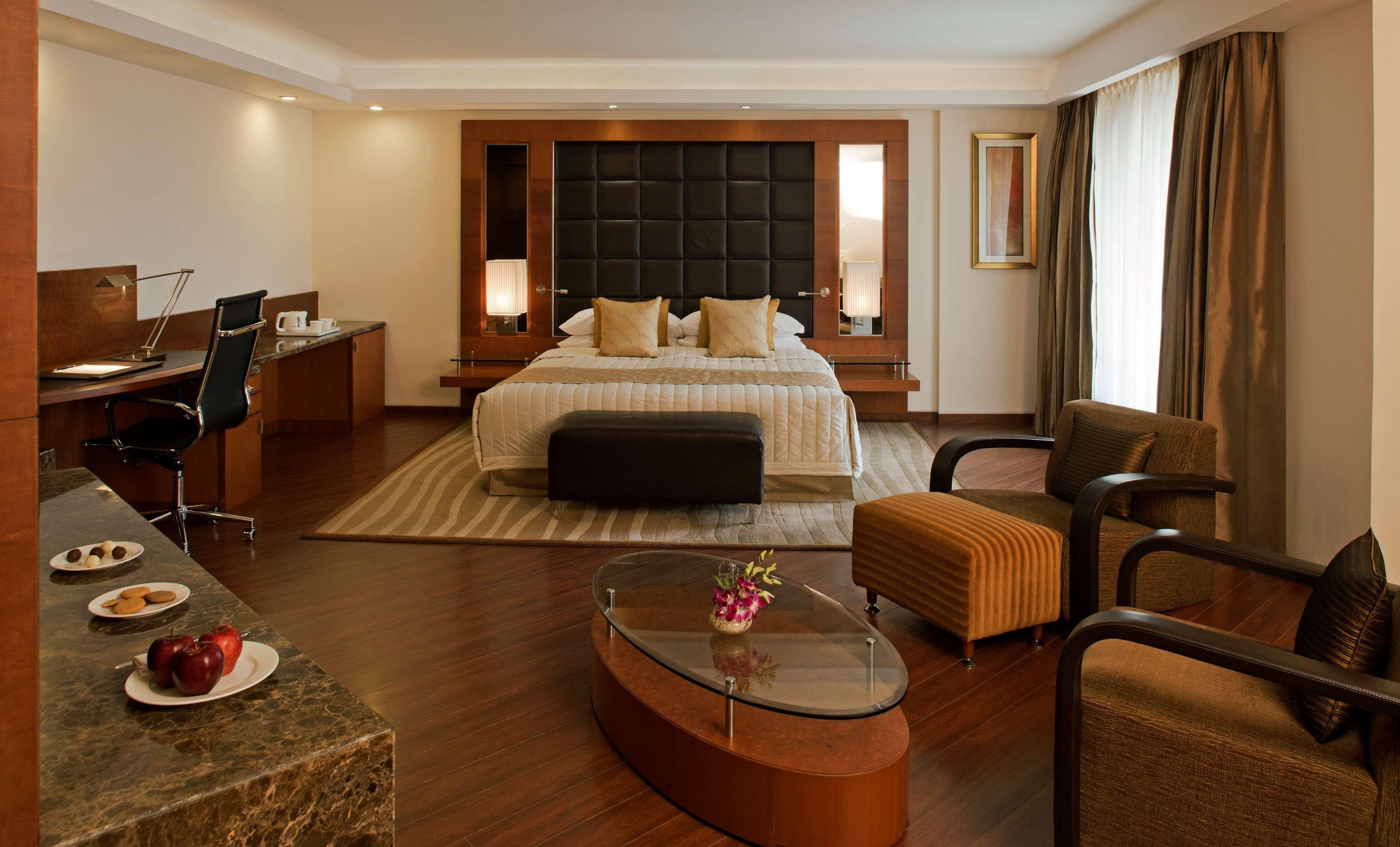 Radisson Blu Plaza Delhi Airport