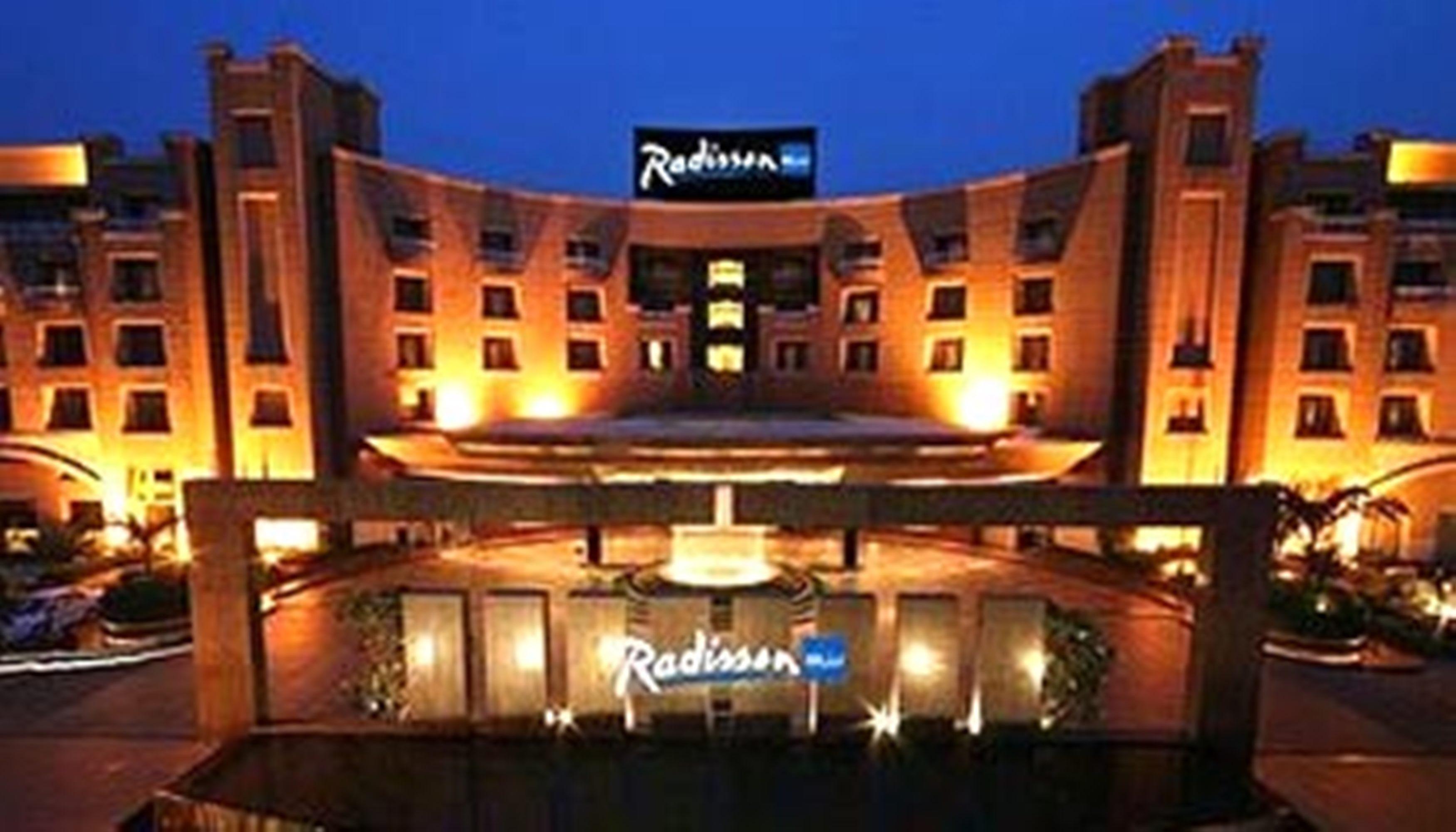 Radisson Blu Plaza Delhi Airport 5* New Delhi