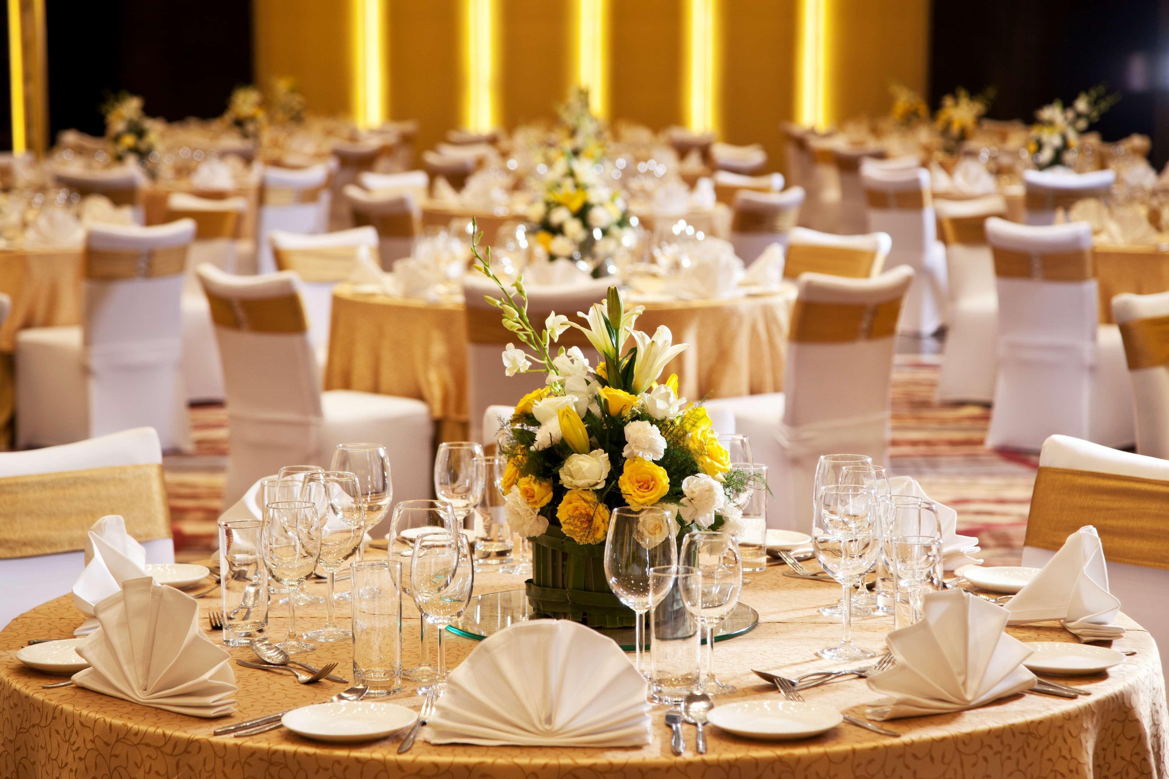 Radisson Blu Plaza Delhi Airport Hotel 5*