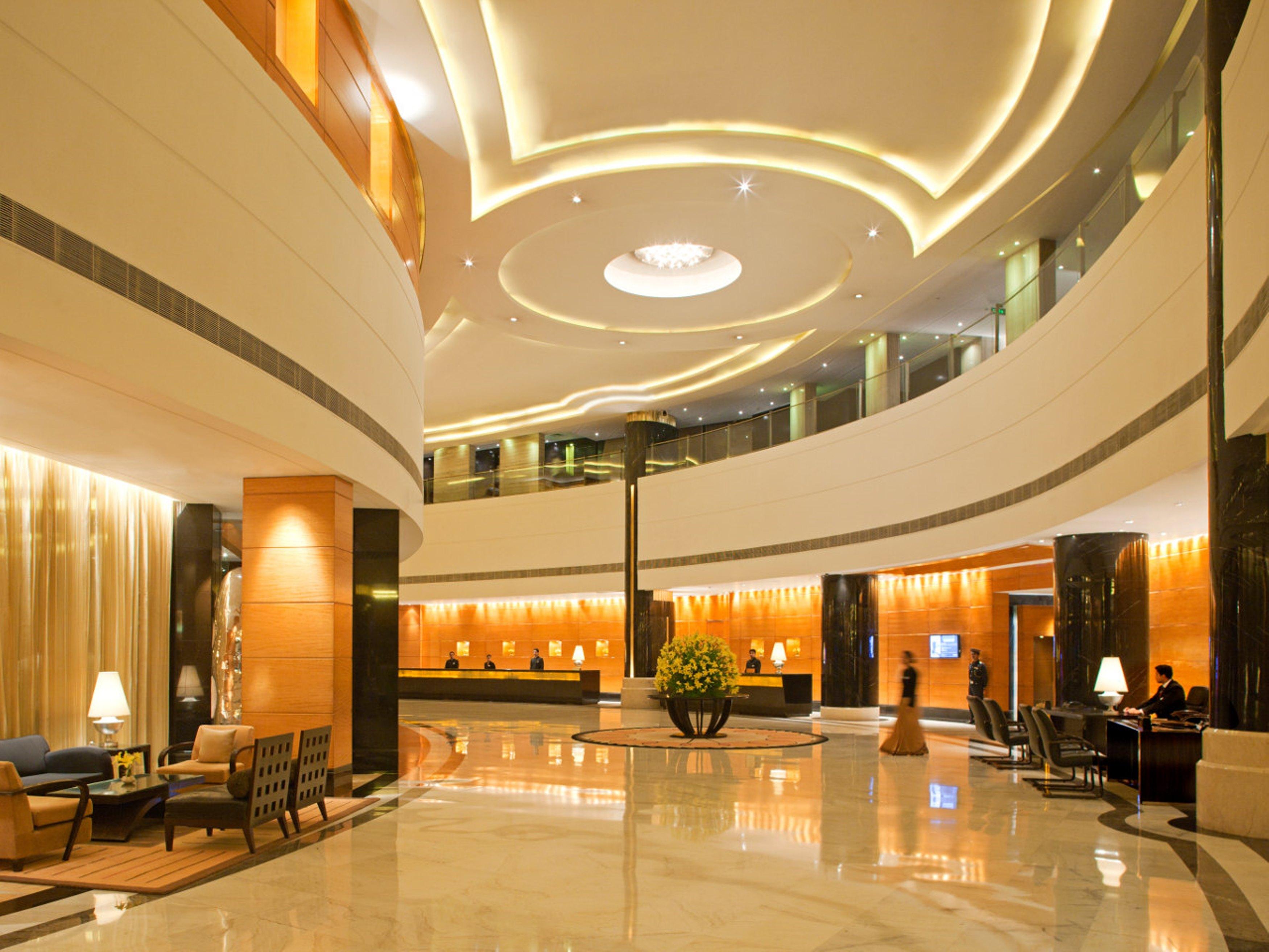 Radisson Blu Plaza Delhi Airport 5*