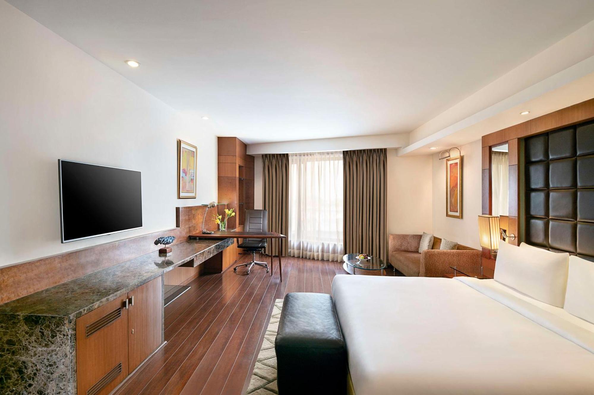 Hotel Radisson Blu Plaza Delhi Airport