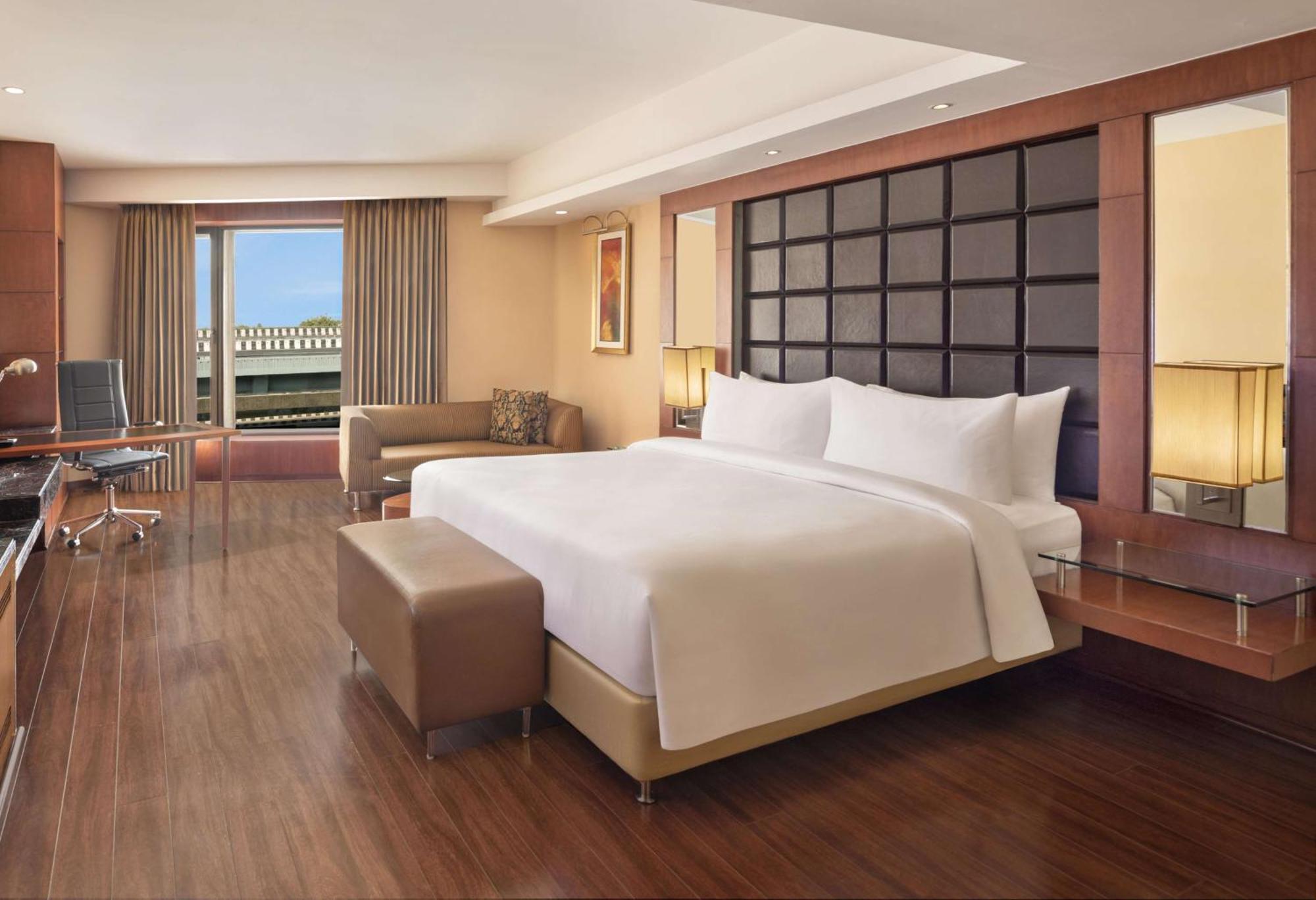 Radisson Blu Plaza Delhi Airport Hotel New Delhi